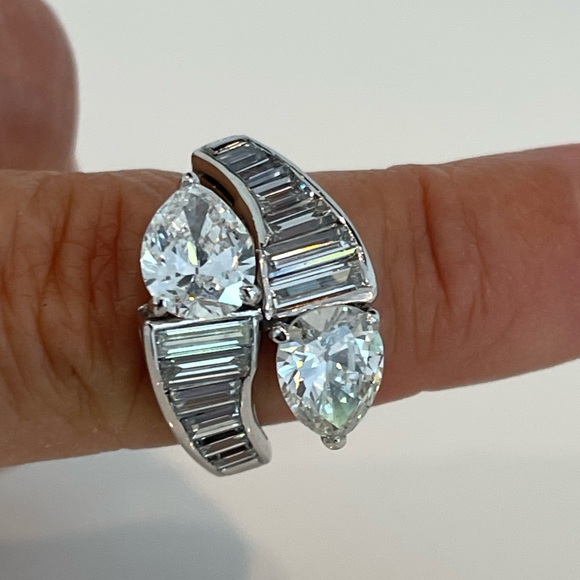 STUNNING ESTATE PLATINUM DIAMOND BI-PASS RING SIZE 8.5 - Picture 5 of 17